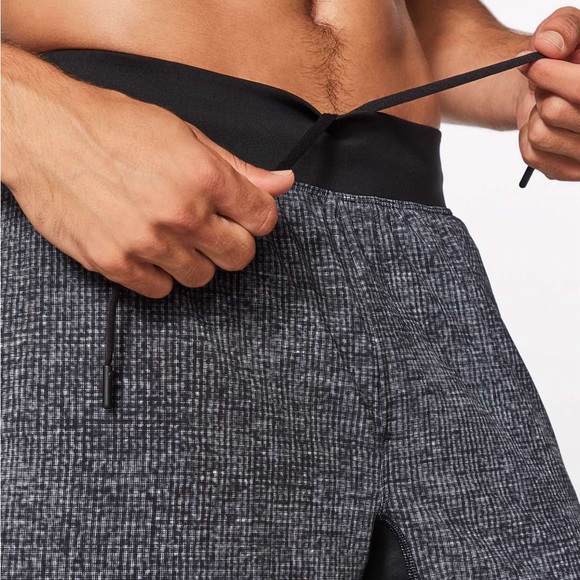 Lululemon Men's T.H.E. Short Linerless Gridiron Starlight Black M - Picture 5 of 15